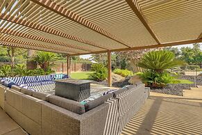 Spacious Home - 6 Mi to Downtown Fresno!