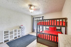 Spacious Home - 6 Mi to Downtown Fresno!