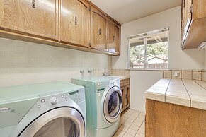 Spacious Home - 6 Mi to Downtown Fresno!