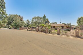 Spacious Home - 6 Mi to Downtown Fresno!