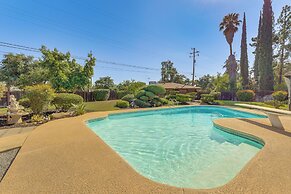 Spacious Home - 6 Mi to Downtown Fresno!