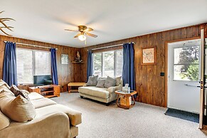Cabin in Boulder Junction w/ Fire Pit + Deck!