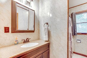 Cabin in Boulder Junction w/ Fire Pit + Deck!