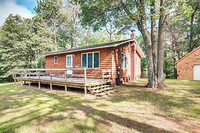 Cabin in Boulder Junction w/ Fire Pit + Deck!