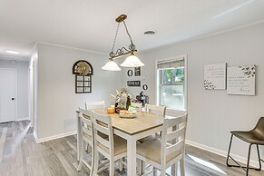 'dandy's Getaway' w/ Fire Pit & Yard in Henderson