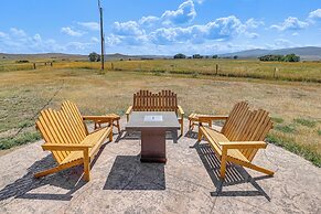 Mountain-view Log Cabin in Wyoming Wilderness