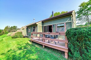 Skier's Paradise: Townhome w/ Deck in Cortland!