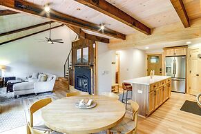 Skier's Paradise: Townhome w/ Deck in Cortland!