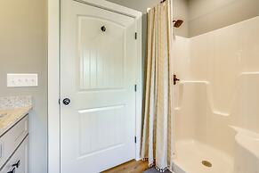 9 Mi to Smith Mountain Lake: Getaway in Moneta!