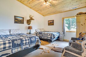 South Dakota Nature Getaway w/ Hot Tub