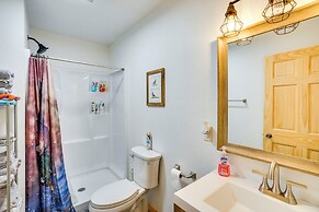 South Dakota Nature Getaway w/ Hot Tub