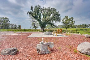 South Dakota Nature Getaway w/ Hot Tub