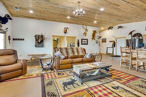 South Dakota Nature Getaway w/ Hot Tub