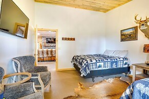 South Dakota Nature Getaway w/ Hot Tub