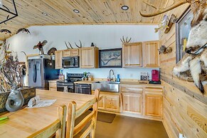 South Dakota Nature Getaway w/ Hot Tub