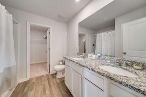 Spacious Home: 8 Mi to Bernheim Arboretum!