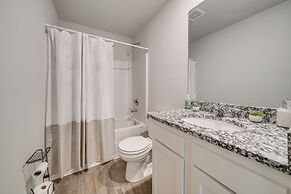 Spacious Home: 8 Mi to Bernheim Arboretum!