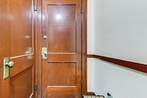 Apartment > 1 Mi to Buffalo Botanical Gardens!