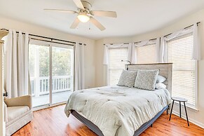 Walk to Beaches: Home w/ Patio in Surf City!