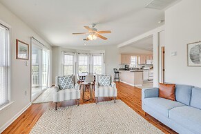 Walk to Beaches: Home w/ Patio in Surf City!