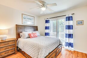 Walk to Beaches: Home w/ Patio in Surf City!