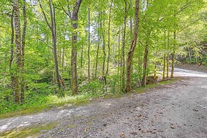 Cabin w/ Hot Tub, Near Smoky Mountains Natl Park!