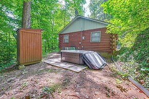 Cabin w/ Hot Tub, Near Smoky Mountains Natl Park!