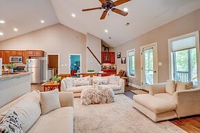 Home w/ Hot Tub, 1 Mi to Wintergreen Resort Slopes