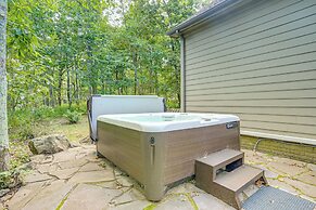 Home w/ Hot Tub, 1 Mi to Wintergreen Resort Slopes