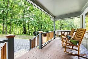 6 Mi to Waterrock Knob: North Carolina Cottage