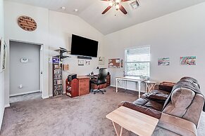 Fire Table & Home Gym: Secluded Naples Home