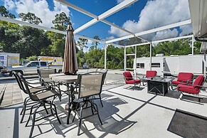 Fire Table & Home Gym: Secluded Naples Home