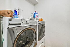 Fire Table & Home Gym: Secluded Naples Home