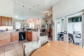 Fire Table & Home Gym: Secluded Naples Home