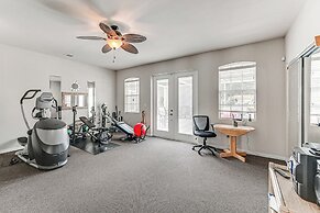 Fire Table & Home Gym: Secluded Naples Home
