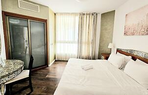 1202 GO to Leonardo Bat Yam