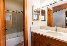 3-Bedroom Meadow Creek Townhom 3 Townhouse