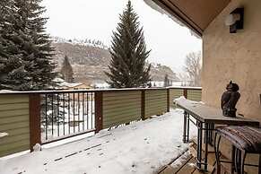 3-Bedroom Meadow Creek Townhom 3 Townhouse