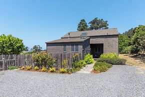 Sea Pebble Sea Ranch Retreat!