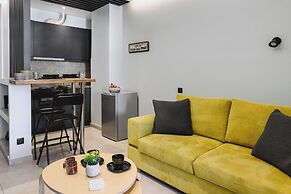 Athens Center Modern Suite