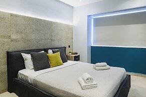 Athens Center Modern Suite