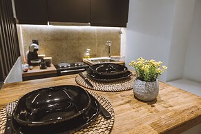 Athens Center Modern Suite