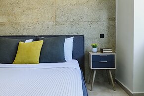 Athens Center Modern Suite
