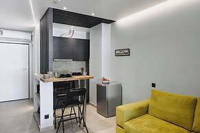 Athens Center Modern Suite