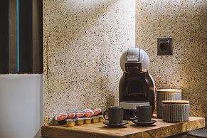 Athens Center Modern Suite