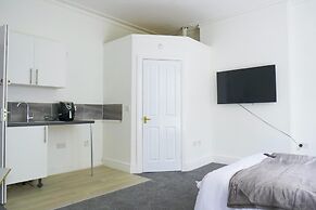 Cosy & Modern 1 Bed Studio