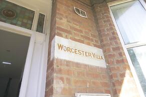 Cosy & Modern 1 Bed Studio