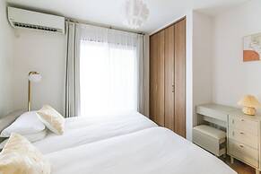 It' ta de ChouChou - Self Check-In Only