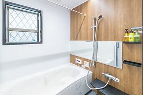 It' ta de ChouChou - Self Check-In Only