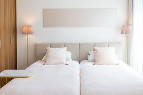 It' ta de ChouChou - Self Check-In Only